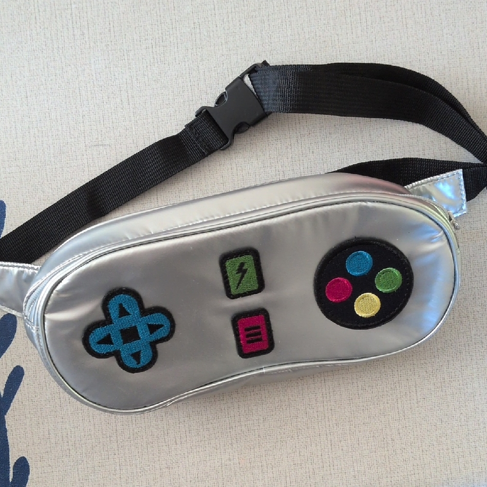 Kids Silver GAP Game Controller Fanny Pack